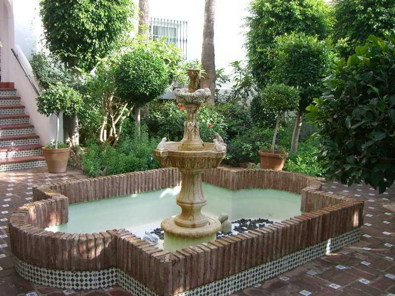 Apartamentos Pueblo Quinta เบนัลมาเดนา ภายนอก รูปภาพ
