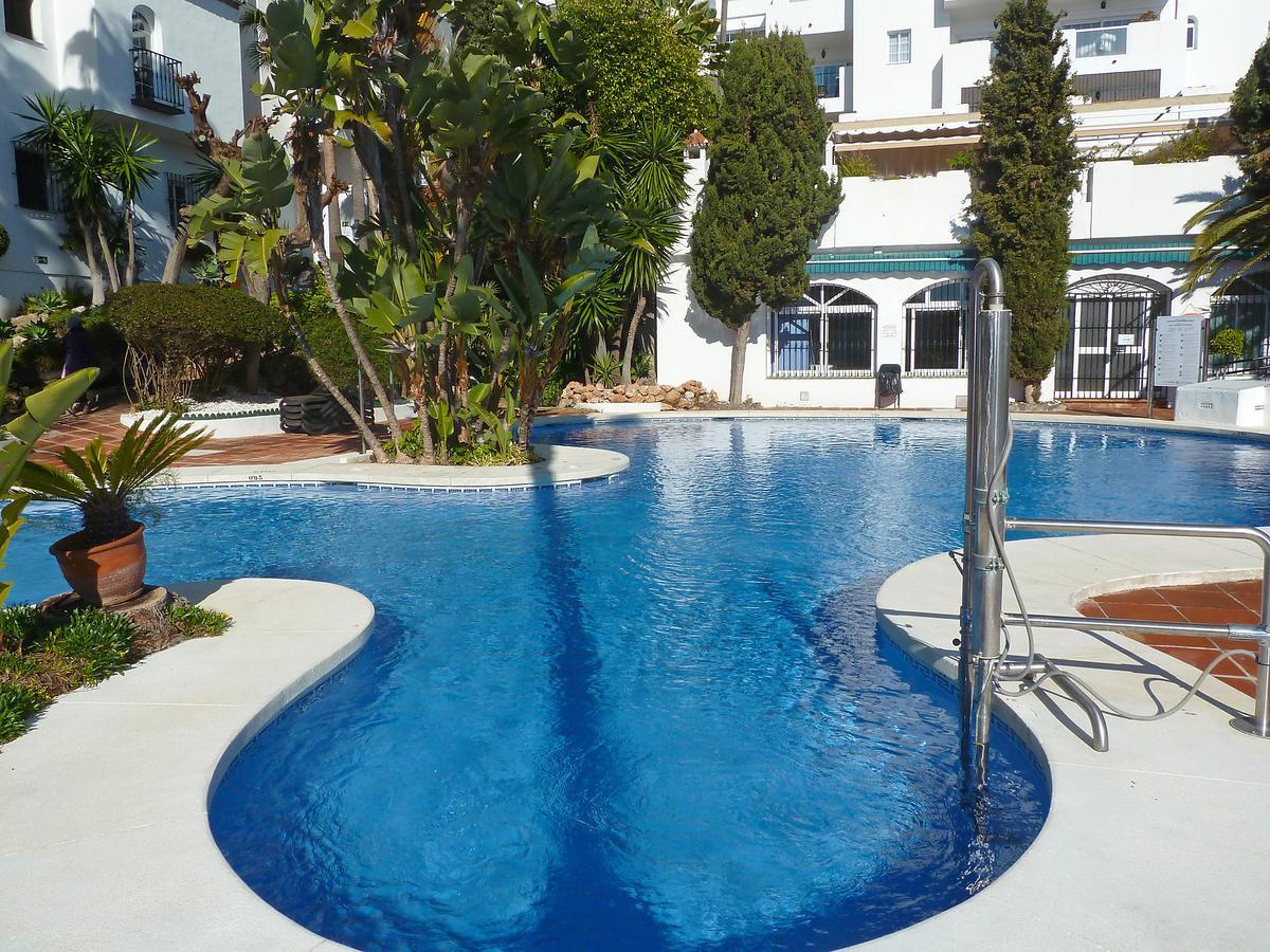 Apartamentos Pueblo Quinta เบนัลมาเดนา ภายนอก รูปภาพ
